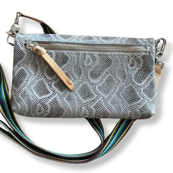 🐍 Consuela Dizzy Snake Embossed Leather Crossbody - Picture 4 of 10